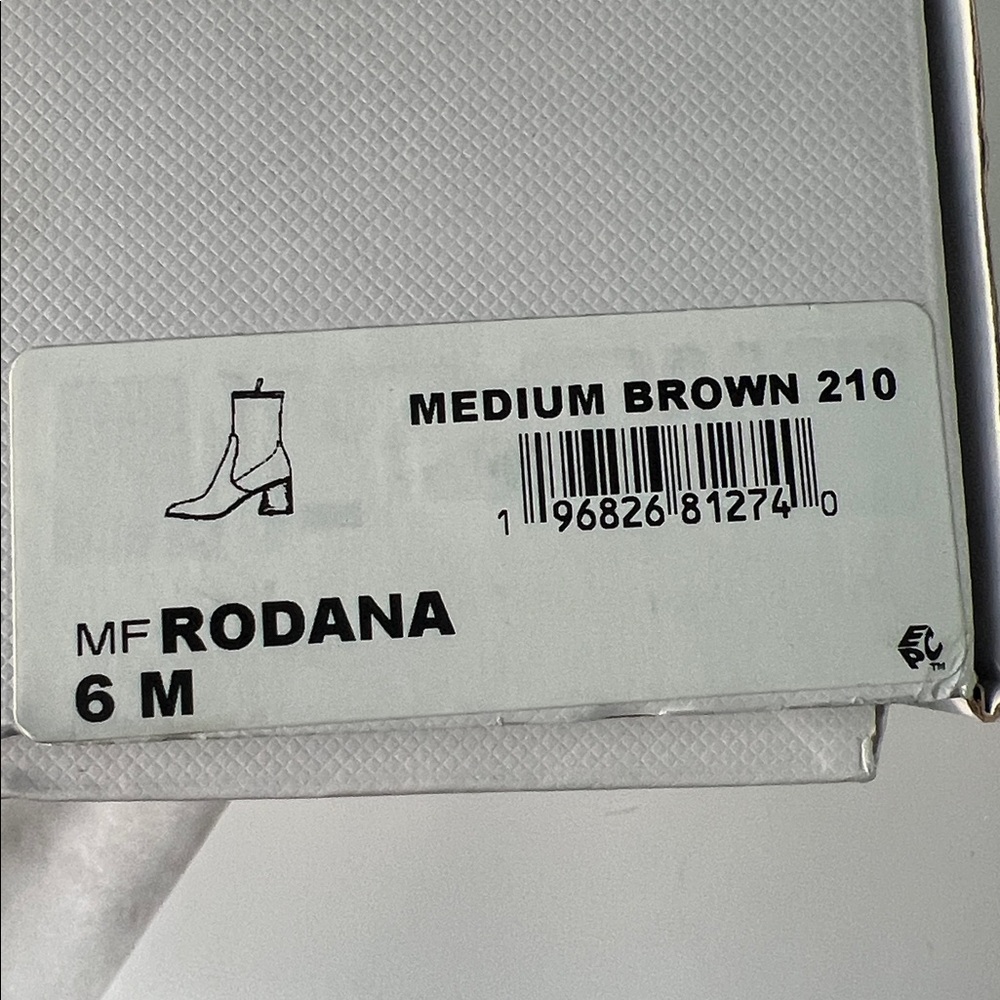Marc Fisher Rodana Medium Brown Suede Ankle Boots 6 - Picture 9 of 9